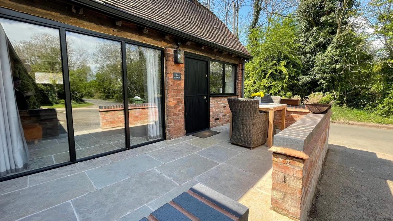 Elegant Peaceful Barn In Rural Village Setting Close To Stratford Upon Avon Kültér fotó