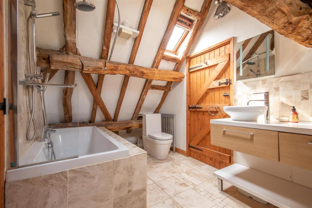 Elegant Peaceful Barn In Rural Village Setting Close To Stratford Upon Avon Kültér fotó