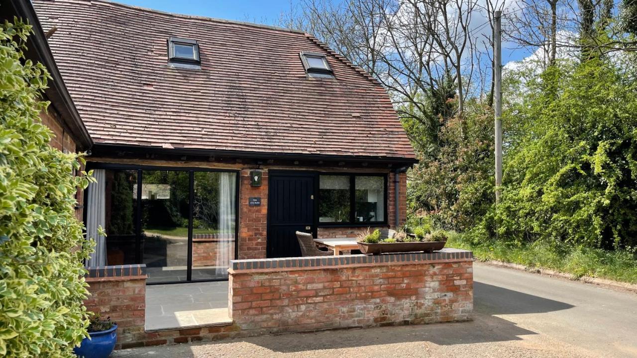 Elegant Peaceful Barn In Rural Village Setting Close To Stratford Upon Avon Kültér fotó