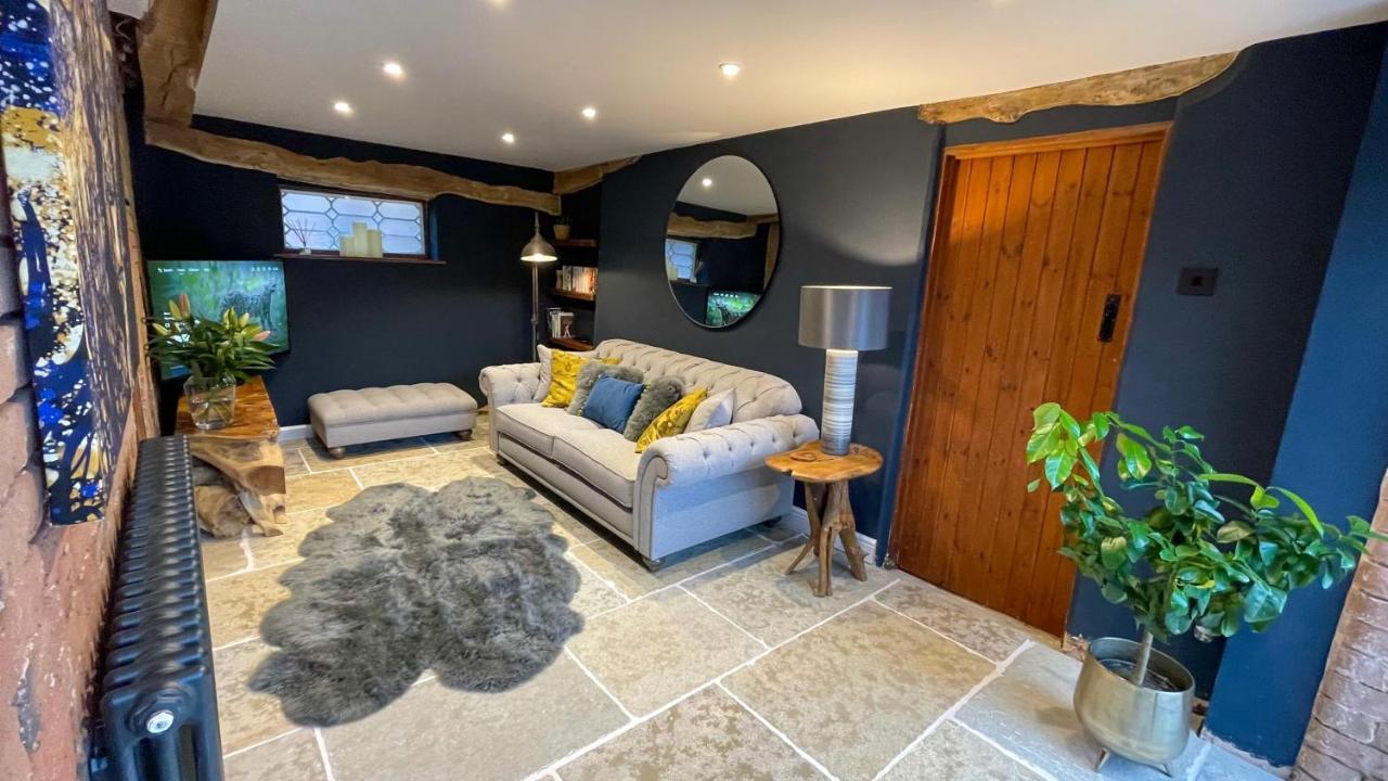 Elegant Peaceful Barn In Rural Village Setting Close To Stratford Upon Avon Kültér fotó